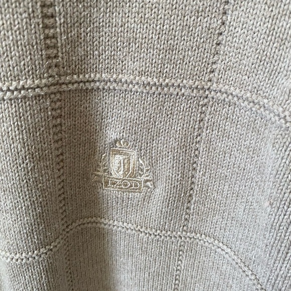 IZOD light brown crewneck - Picture 2 of 4